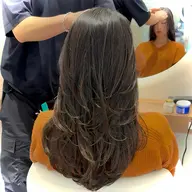🌈似合わせレイヤーカット+プレミアムケアカラー+ヘアポテンツァ🌈