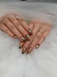 【周りと被らない♡】個性派ニュアンスネイル(ドライケア)