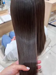 【縮毛矯正モデル】毛先までつるんとさらさら🕶全体➕トリートメント🕶