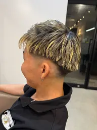 メンズカット+ホワイトメッシュ+ツヤツヤ続くトリートメント✨️