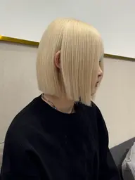 前回3月にカラーした人必見‼️ブリーチリタッチ➕紫シャン付き🟣【抜きっぱなしブロンド】