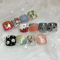 【期間限定価格】親指のみフットネイルアート♡.+°