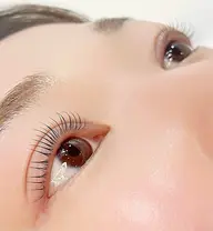 まつげパーマorパリジェンヌ