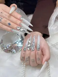❣️ 3XLチップ10本長さ出し✨デザインやり放題+ パーツ付け放題