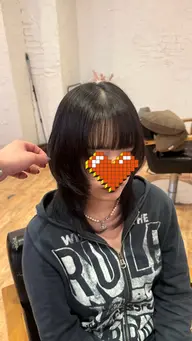 レイヤーカット➕トリートメント(シャンプーブロー込み)🩷 ※ロング料金無し