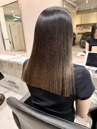 ブリーチ縮毛矯正(毛先まで)シルクストレート