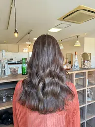 『2.3回目限定クーポン✨✨』1color+欧米風ハイライト✨+カット✨
