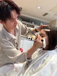 レディース眉カット、アイブロウメイク