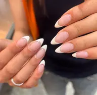 オフあり・なし🉑白フレンチモデル募集中🤍✨️(⚠️長さだし不可)