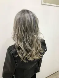 ケアブリーチ+オンカラー¥8980