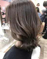 レイヤーカット+コテ巻きお仕上げ🪽