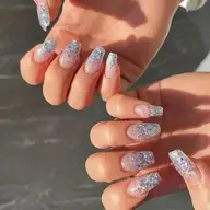 (オフなし)【モデル様募集】HAND.💅🏻ラメグラデーションネイル🎀技術向上のため研修ネイリストが担当!オフ無料