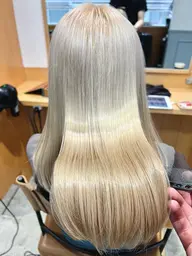 🇰🇷韓国人風仰天チェンジ企画🇰🇷 ダメージ87%カットの🫰ケアブリーチ使用🫰【全頭＋イルミナColor】