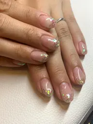 ラメグラデーションコース／ネイルオフ無し※肌馴染みの良いシンプルカラーでオフィスネイル
