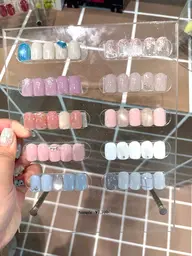 【⭐️8/9(日)15:30〜16:00リクエスト受付中】ハンド、オフなし、シンプルアート(※亀裂直し、長さだし不可)