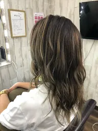 ❤️🔥大人気⭐︎ハイライト+カラー+3stepトリートメント❤️🔥
