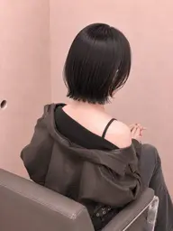 【池袋】 🩵ブリーチしてる方集まれ🩵ブリーチで落とせる🤍フェイクブラック+トリートメント+スタイリング🤍