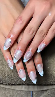 フレンチネイル10本¥5,200🎀口コミ記入で¥4,650❤️🔥