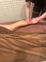 アロマオイルマッサージ