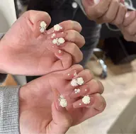 🉐🌟🔥自爪ワンカラー/ラメグラ(マグネット/フラシュ+550円)パーツつけ放題