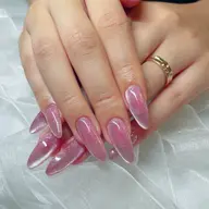 ジェルネイル💅✨マグネット・ラメグラデ✨オフ無し✨大人気のマグネットネイルも低価格でご用意しております💖