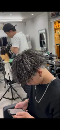 【圧倒的存在感🔥】カット+ホワイトメッシュ+パーマ