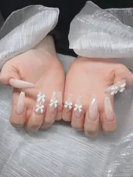 ✅ネイルチップ10本長さ出し+ワンカラー無制限付け放題💝