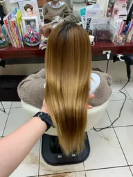 ブリーチ毛　専用コース　ハースオリジナル髪質改善縮毛矯正　　仕上げは、手で乾かすだけ！お家でも、ツヤツヤな髪が再現可能！