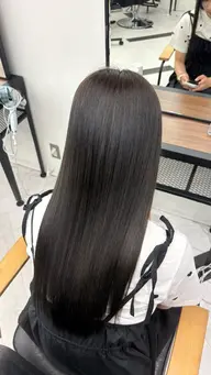 『2名様限定価格🍀』うねりを無くしてまっすぐサラサラな髪に🫧酸性ストレート