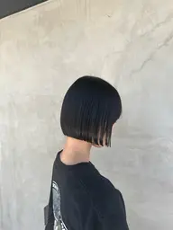 👩🏼カット🩶