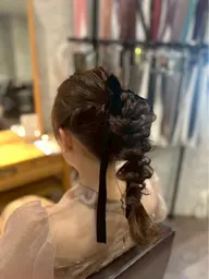 ꒰ঌヘアアレンジ໒꒱· ﾟお呼ばれヘア/ライブの現場前に/シニヨン/編みおろし/カチモリヘア🎀