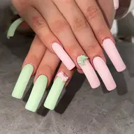 【オフあり】🍬ダックネイルorカーブネイル🧁 / ワンカラー又はラメグラデーション