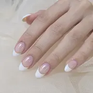 ネイルモデル 白フレンチ オフなし