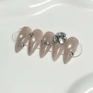 迷ったらこれ❗️シャンパンビジューdesign🍾💎