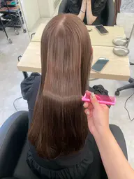 【🧡扱いやすい艶髪に🧡】カット+ケア縮毛矯正