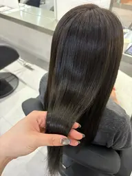 【✨ミニモ限定✨】シックで落ち着いた印象に…！🐈‍⬛トーンダウンフルカラー🐈‍⬛➕セラミドケアトリートメント付き🩵
