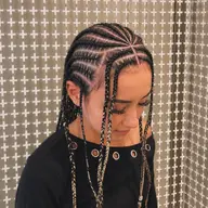 cornrow⛓️arrange1つ追加で2000円になっております。