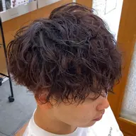 メンズカット+ツイストスパイラルパーマ+炭酸頭浸浴¥12,650