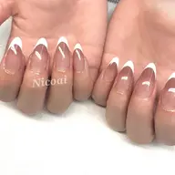 オフなし｜フレンチネイル￥8000