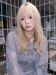 学割U24【韓国ヘアで無敵の私】カット+ケアブリーチ+カラー+TR¥25300→¥10000
