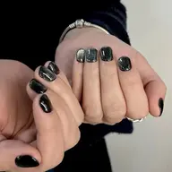 ★オフ有り 【🧢男性 / メンズネイル】マグネット/フラッシュ/ミラーネイル(甘皮ケア＆保湿ケア込み) ※ケア＆オフ込