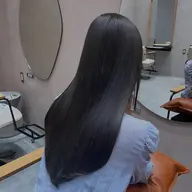 縮毛矯正 リタッチも🙆♀️ 🫧気になるうねりや広がりを抑えてツヤツヤの美髪へ✨