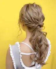 【8:00​〜​9:00】ヘアセット(早朝)