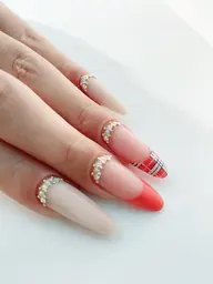 スカルプフレンチネイル💅🏻ジェルコート込み🙌 ＊オフ別途¥2.750