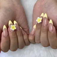 ✨️チップ長さ出し10本💅フレンチネイル💜💛