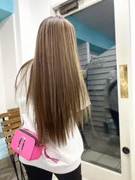 Li'aでブリーチした方限定🥰🌈🌈【１ヶ月以内】色のせカラー＋色抜け防止被膜トリートメント付き❣️