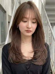 Lady’s layer cut