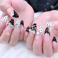 🦄ワンホン×韓国ネイル×推し活×地雷にも🎀持ち込み120分アートし放題🫧|小パーツ無料×オフ無料