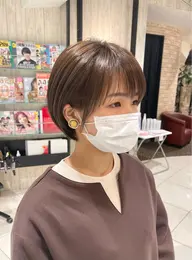 カット + ポイント縮毛矯正 + 水分補給トリートメント