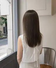 【伸ばし中の髪を整えて自然なストレートへ✨|メンテナンスカット+ストレート】